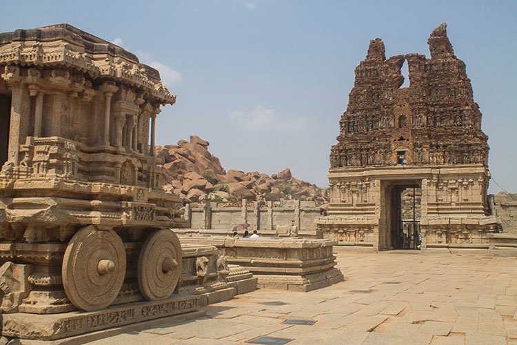 Unveiling the Magnificence of Ancient Ruins and Temples – Hampi