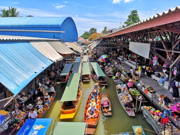 Damnoen Saduak Floating Market inThailand