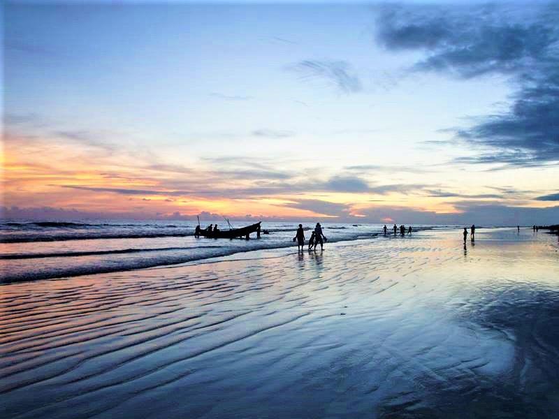 Bangladesh’s Captivating Sunset Point – Kuakata