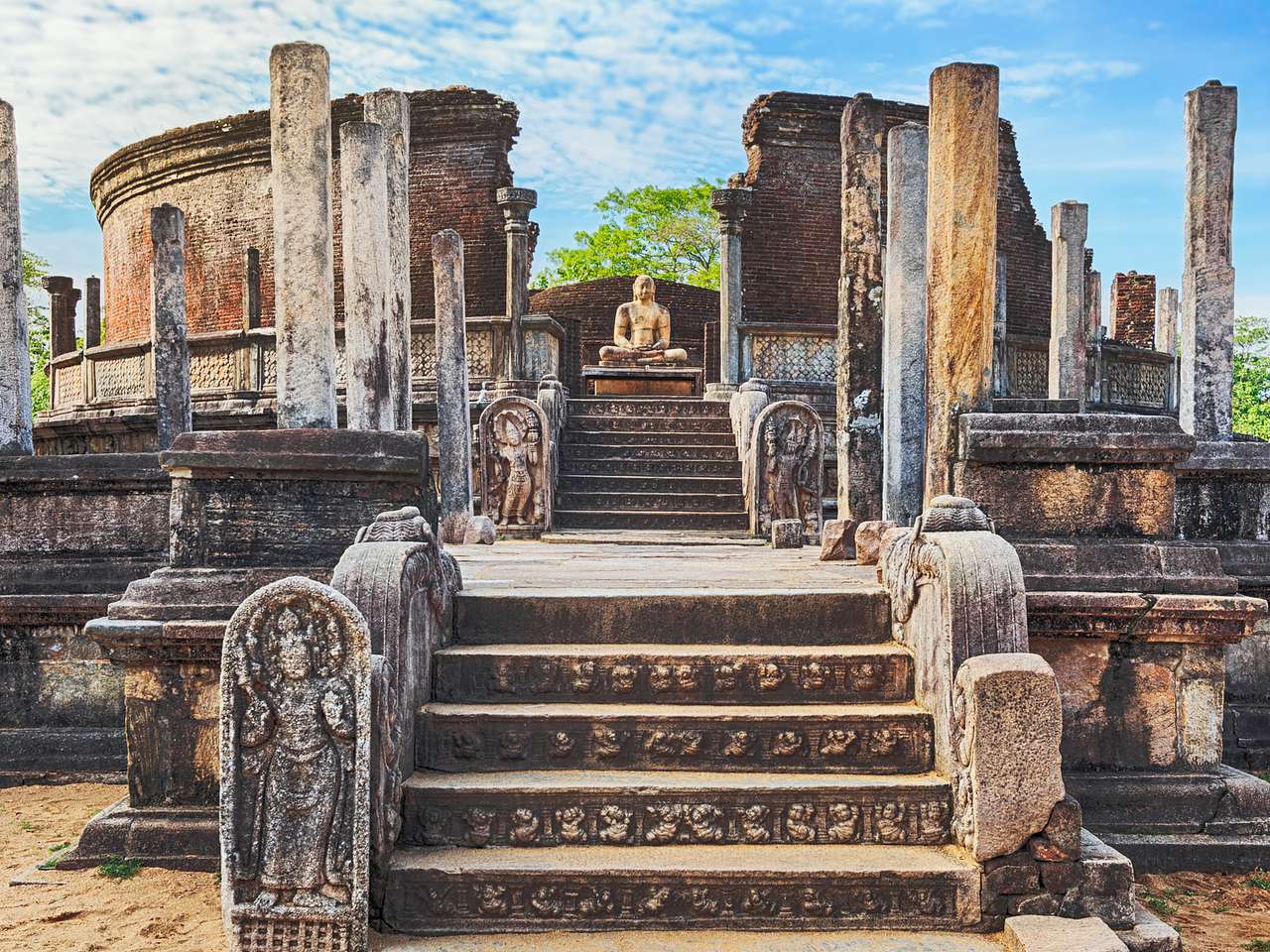 Unveiling the Ancient Kingdom in Sri Lanka – Polonnaruwa