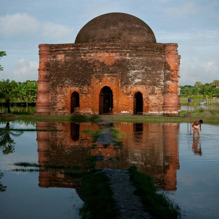 Exploring the Enchanting UNESCO World Heritage Site of Bangladesh – Bagerhat